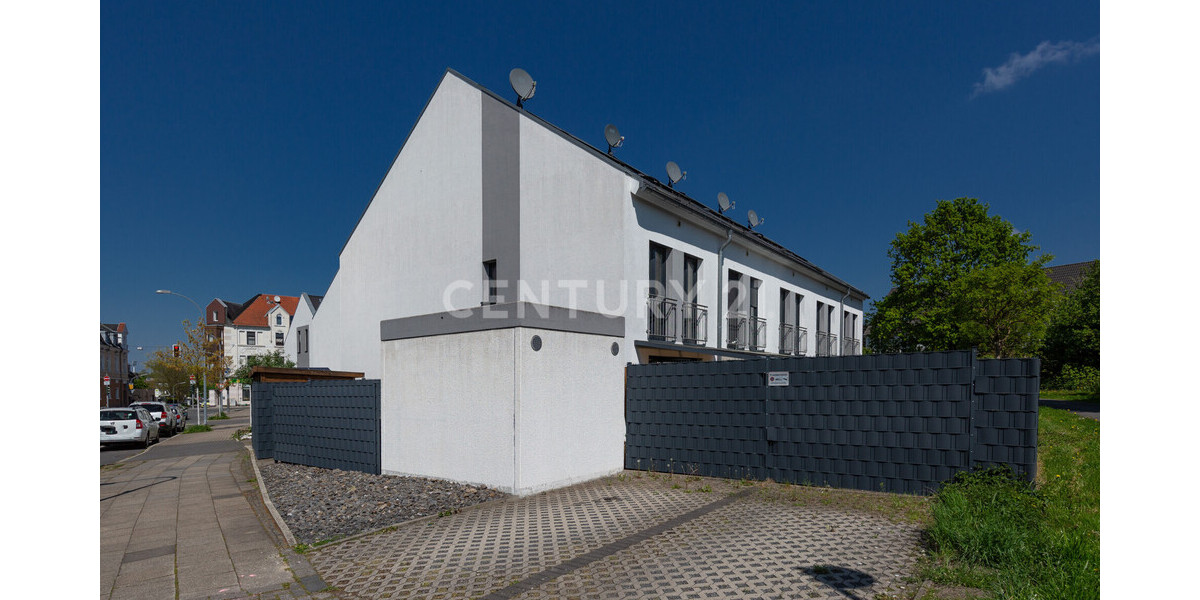 Seitenansicht mit eigenem Stellplatz